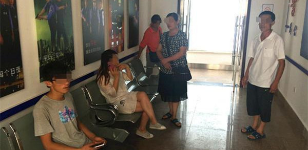 2016年，山东18岁考生恶意篡改同学高考志愿，其父母扬言十万了事