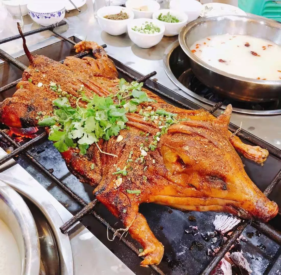 隔着千山万水，看完这篇，都能闻到家乡的味道...