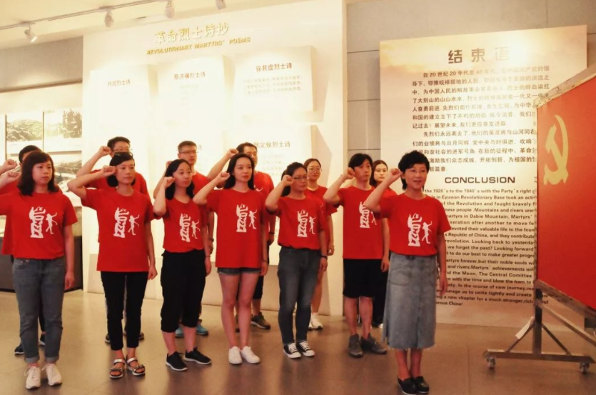 为什么才大一，就有那么多同学申请入党？原来其中“猫腻”这么多