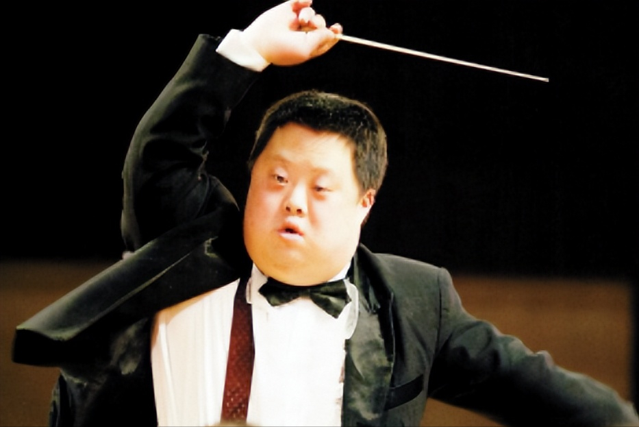"天才指挥家"胡一舟:刘德华曾为他伴唱,患癌后的他后来怎样了
