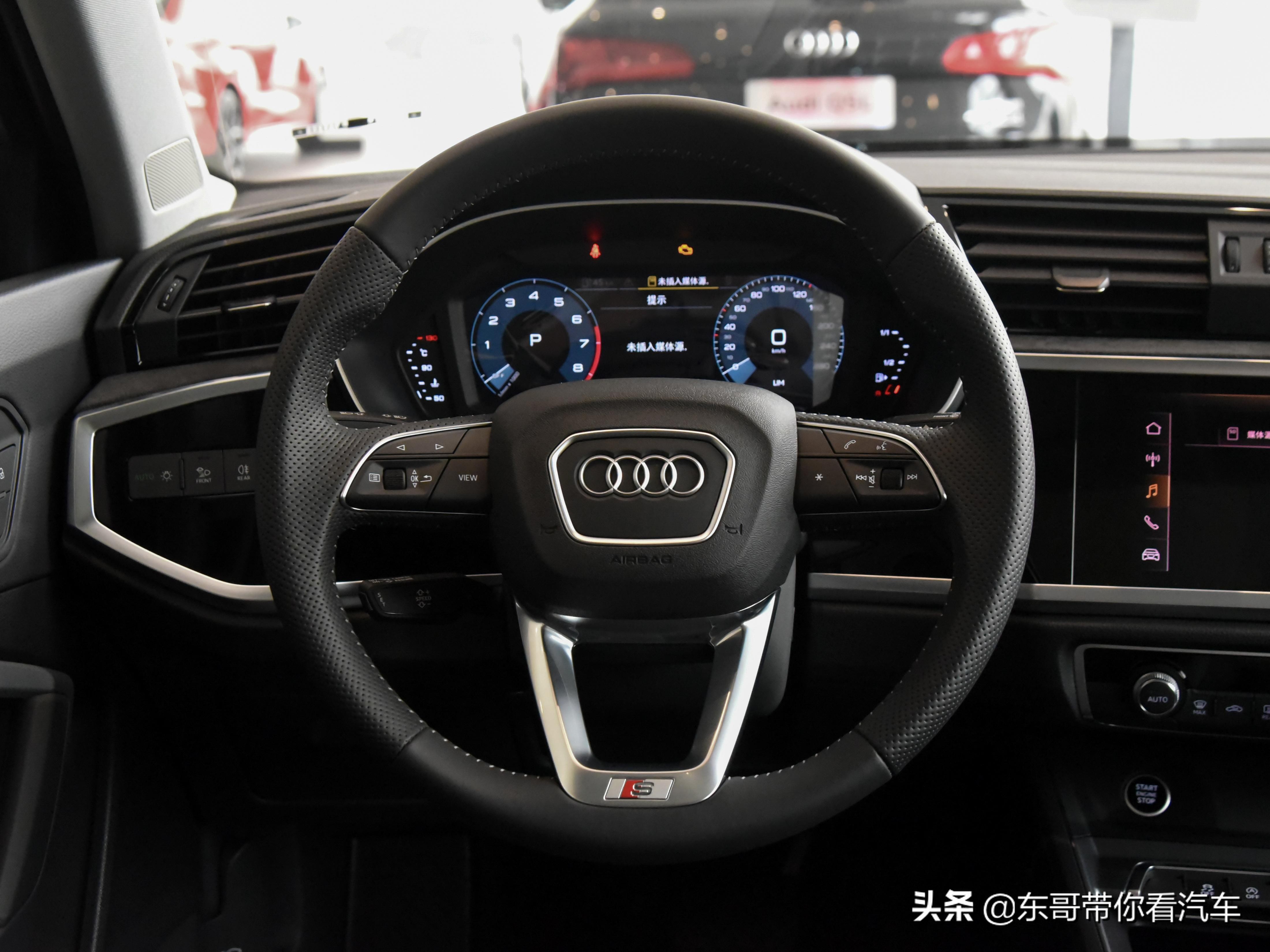 全液晶仪表，百公里油耗6.7L，带你看奥迪Q3 Sportback