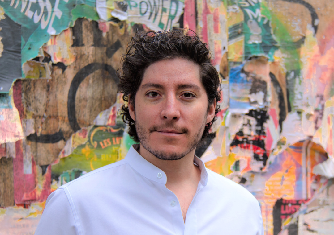 被一枚硬币骗到中国，国外富二代将计就计 学习电商回国帮贫民致富