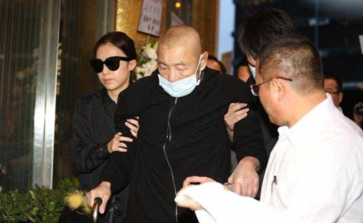 李嘉欣 刘銮雄(李嘉欣确实不聪明,疑似隔空回应刘銮雄,这不就等于是