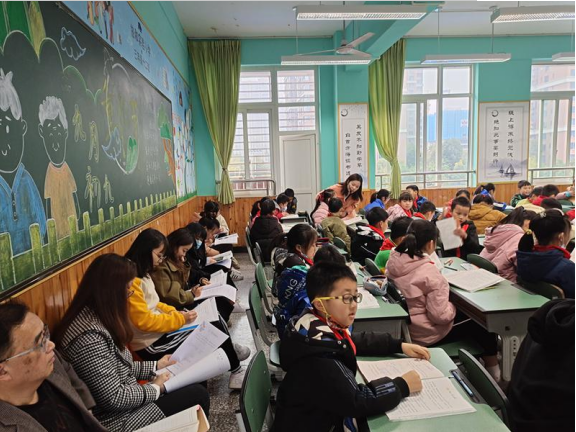 专家助力成长，研讨兴师兴教——协和小学刘旭专家工作室活动