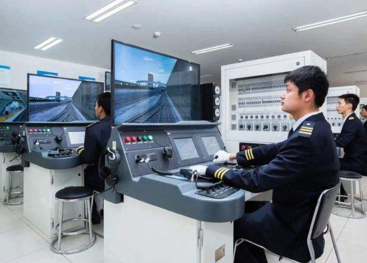 大学生专业“赚钱能力”排名，软件工程月入过万，数学仅排第九