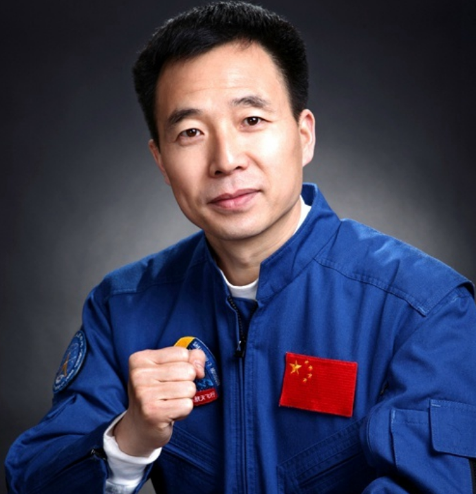 中国航天员景海鹏与妻子张萍的爱情故事