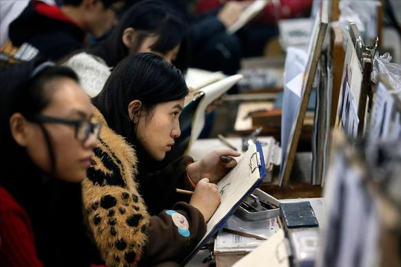 各大媒体点名批评广东四所高校，毕业生宛如废纸，家长报考需谨慎