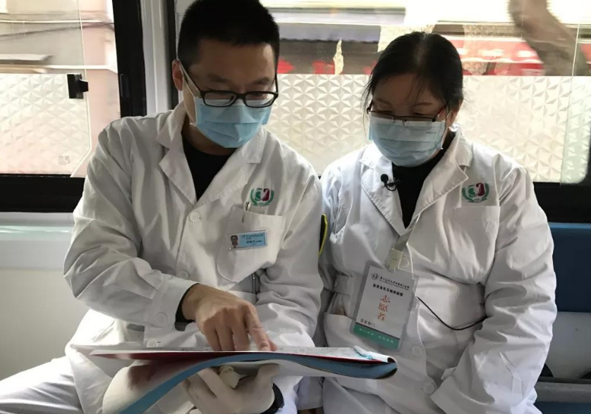 “医学类”专业排名调查，临床医学地位下降，榜首真的“吃香”