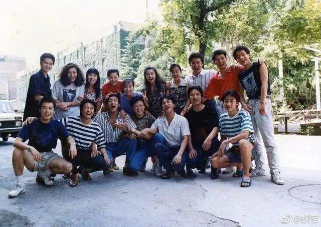 和刘烨拍床戏，迷倒吴京张涵予，这个男星凭什么能“男女通吃”？