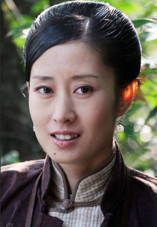 越老越美的七位女星,赵雅芝仅仅第五,第一容颜不老美得令人窒息