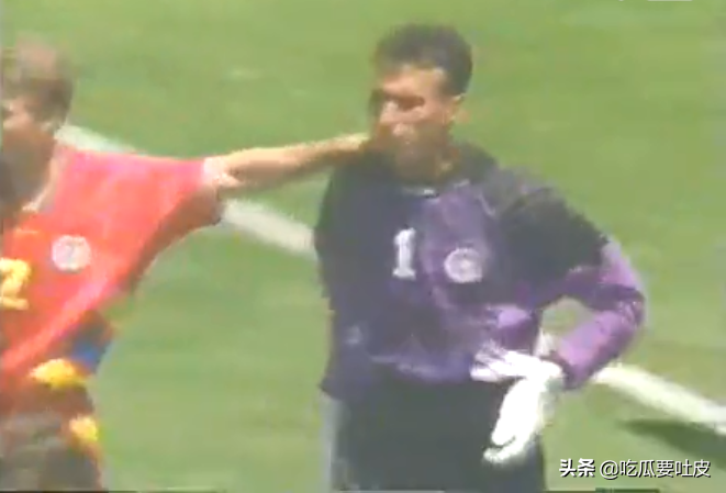 世界杯怎么配合（1994世界杯1／4决赛，经典的任意球配合，瑞典点球大战胜罗马尼亚）