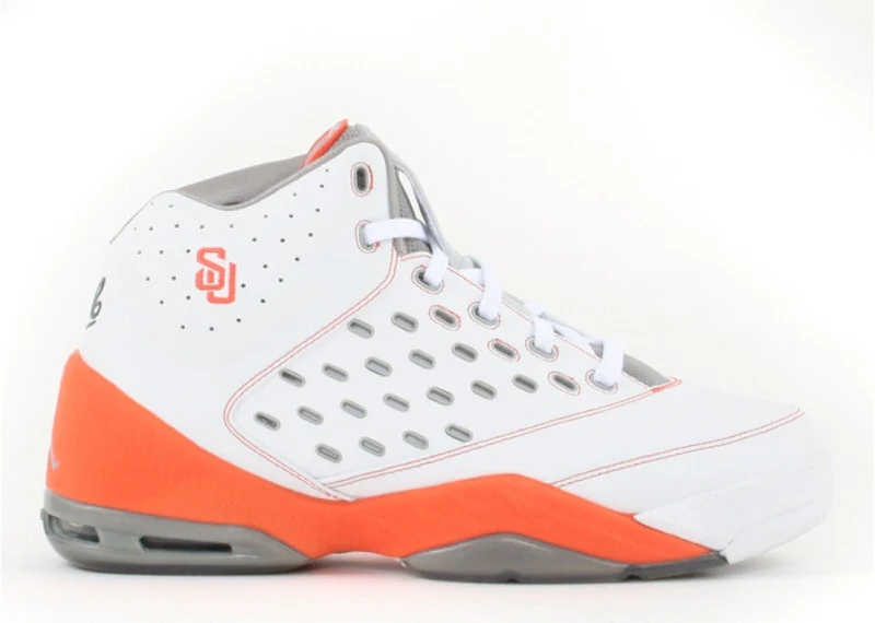 “甜瓜”全系战靴，Carmelo Anthony的13款签名球鞋回顾