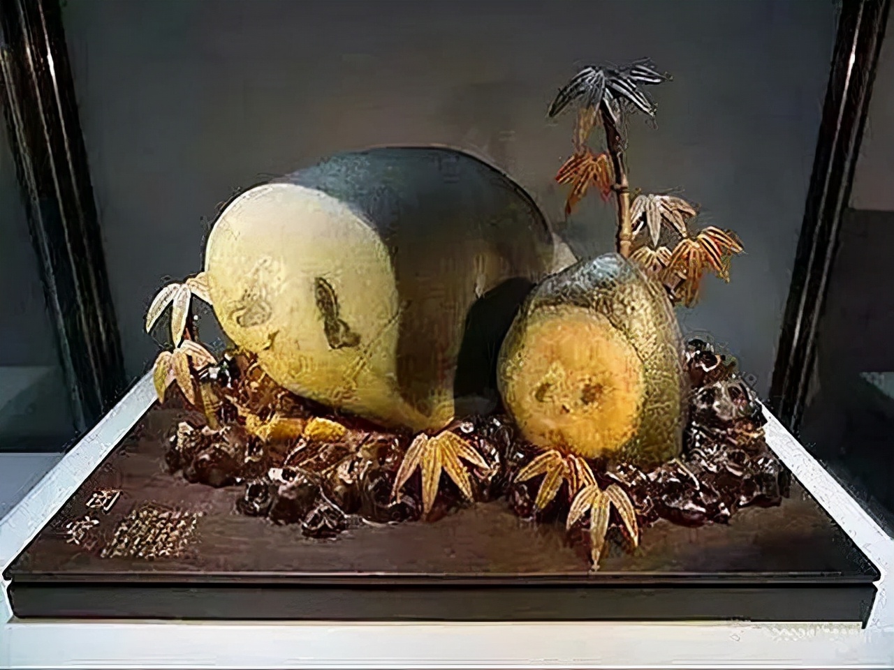 九五之尊多少钱15年山东男子捡到熊猫奇石