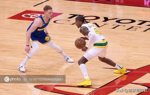 NBA勇士vs火箭(正负值-14！史密斯22 7，火箭以120:127不敌勇士)