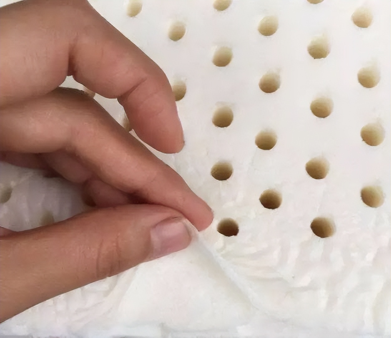 三,如何挑选乳胶枕?