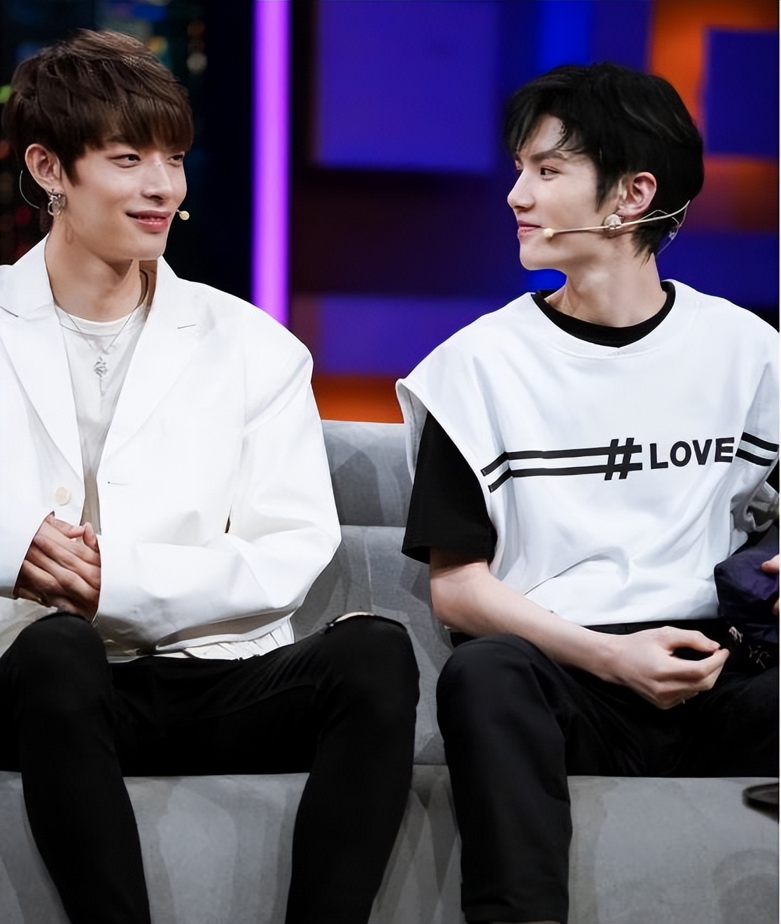 李英超怎么喊李振洋（“娱圈菩萨”木子洋：为宠粉给粉丝爆衣，多次劝学培养粉丝三观）