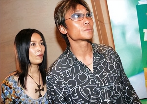 那辛个人资料情况(那英:和高峰相恋10年换不来婚姻,带着儿子嫁给孟桐