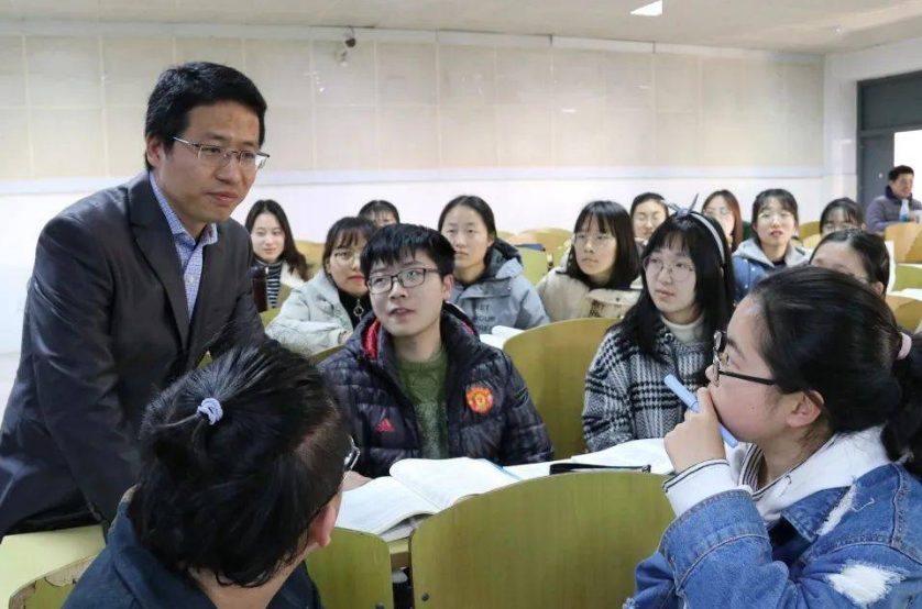 本科生收入9个等级出炉，月薪低于3000仅占9.2%，你在哪个等级？