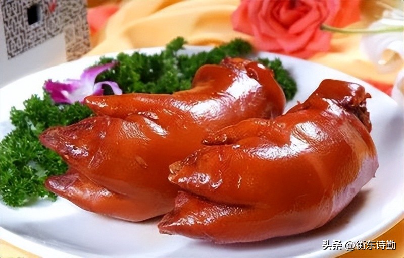 Ůϲ,Ů,ӦýŮʲô
