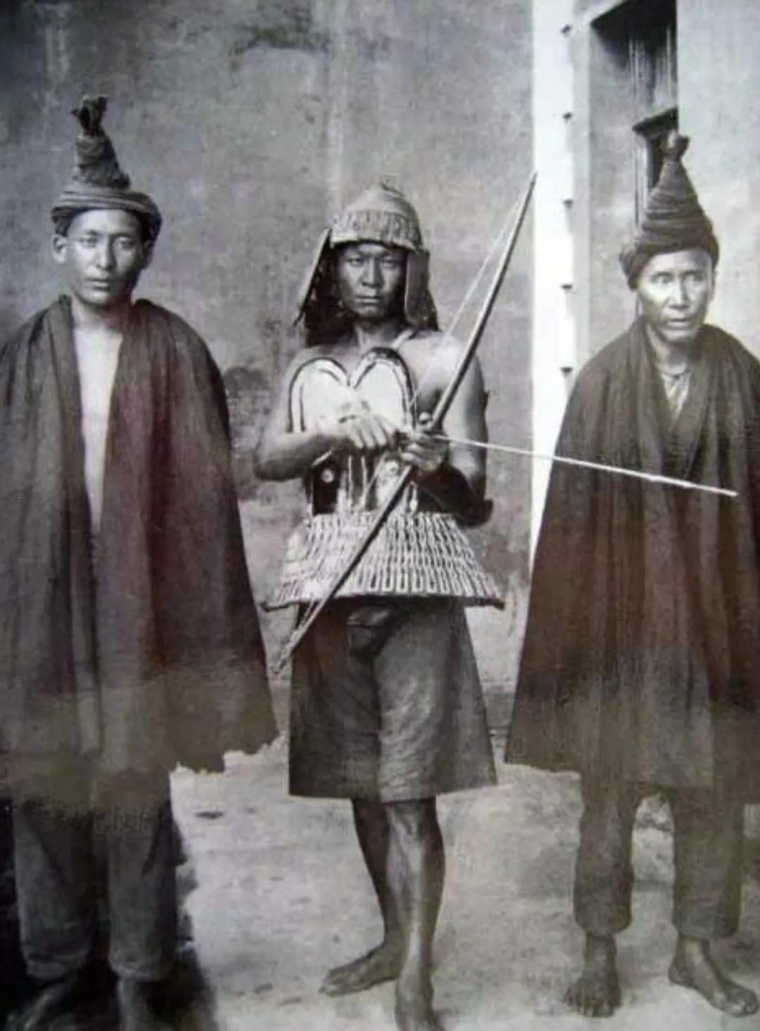 旧时代，为什么大凉山的黑彝能够统治白彝？