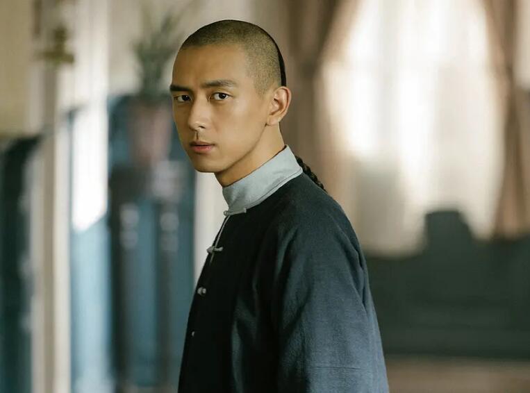 仅看李现饰演的良乡，《人生若如初见》确实存在很大问题