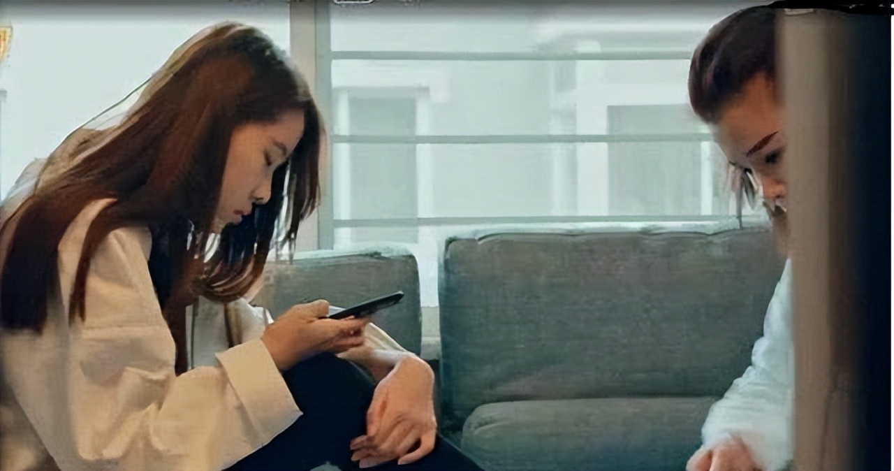 变形记16岁女巨婴：每天花销过万，吃饭要人喂，如今变化很惊艳