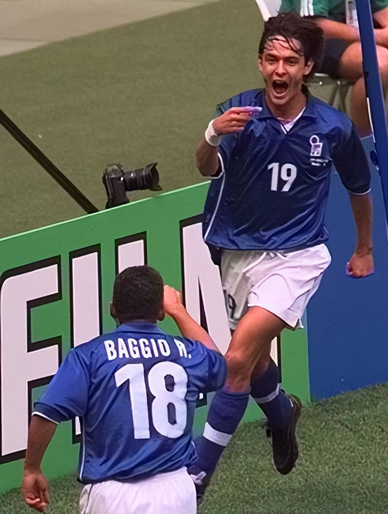 意大利98世界杯小组赛（因扎吉世界杯全记录-1998年 英俊少侠懵懂而小小惊艳的法兰西之夏）