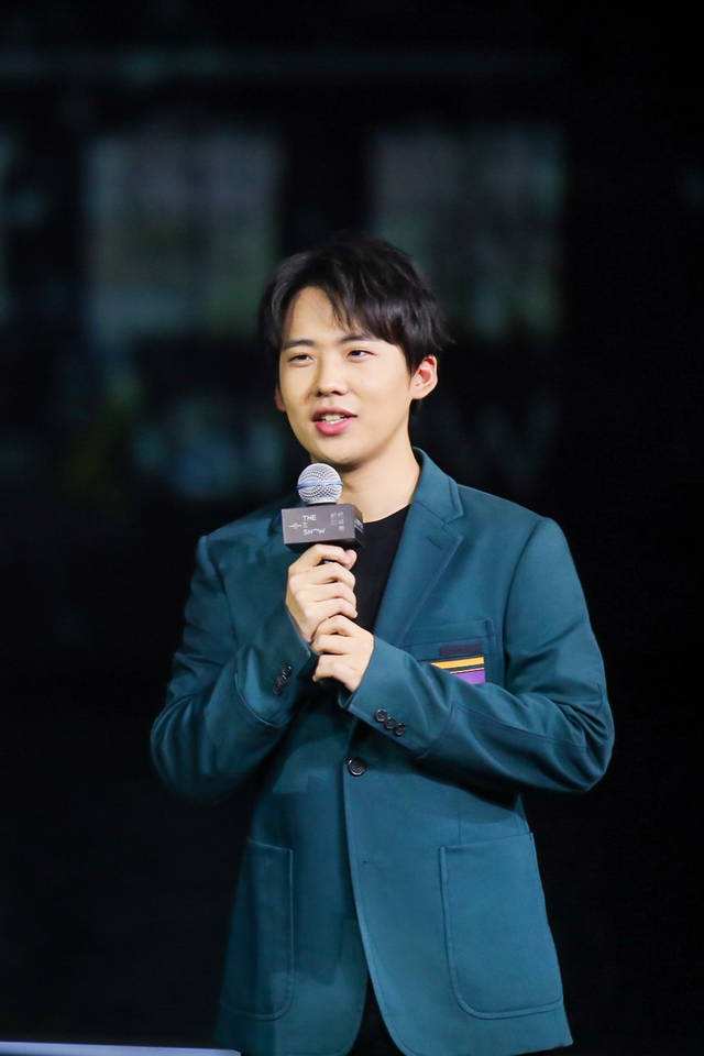 郭麒麟被整蛊暴露真实人品,本是德云太子,为何对蔡徐坤如此卑微