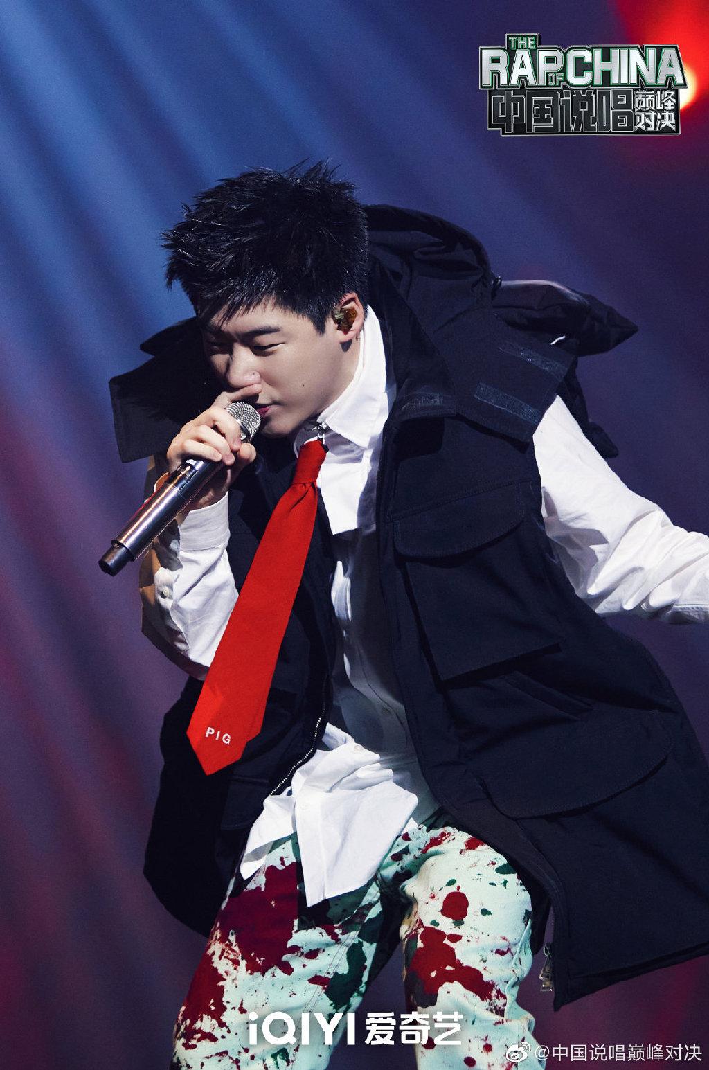 光靠照热搜做节目可不够，《中国说唱巅峰对决》用啥戳中观众心巴