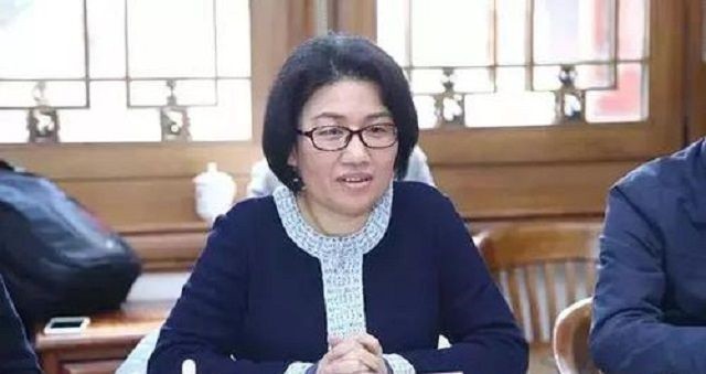 研究芯片15年，一年花任正非4亿，何庭波“备胎”转正后一骑绝尘