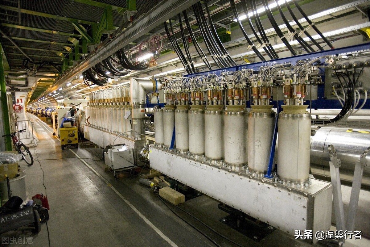 还要建造大型对撞机吗？这种激光技术更具前景，研发费用更低