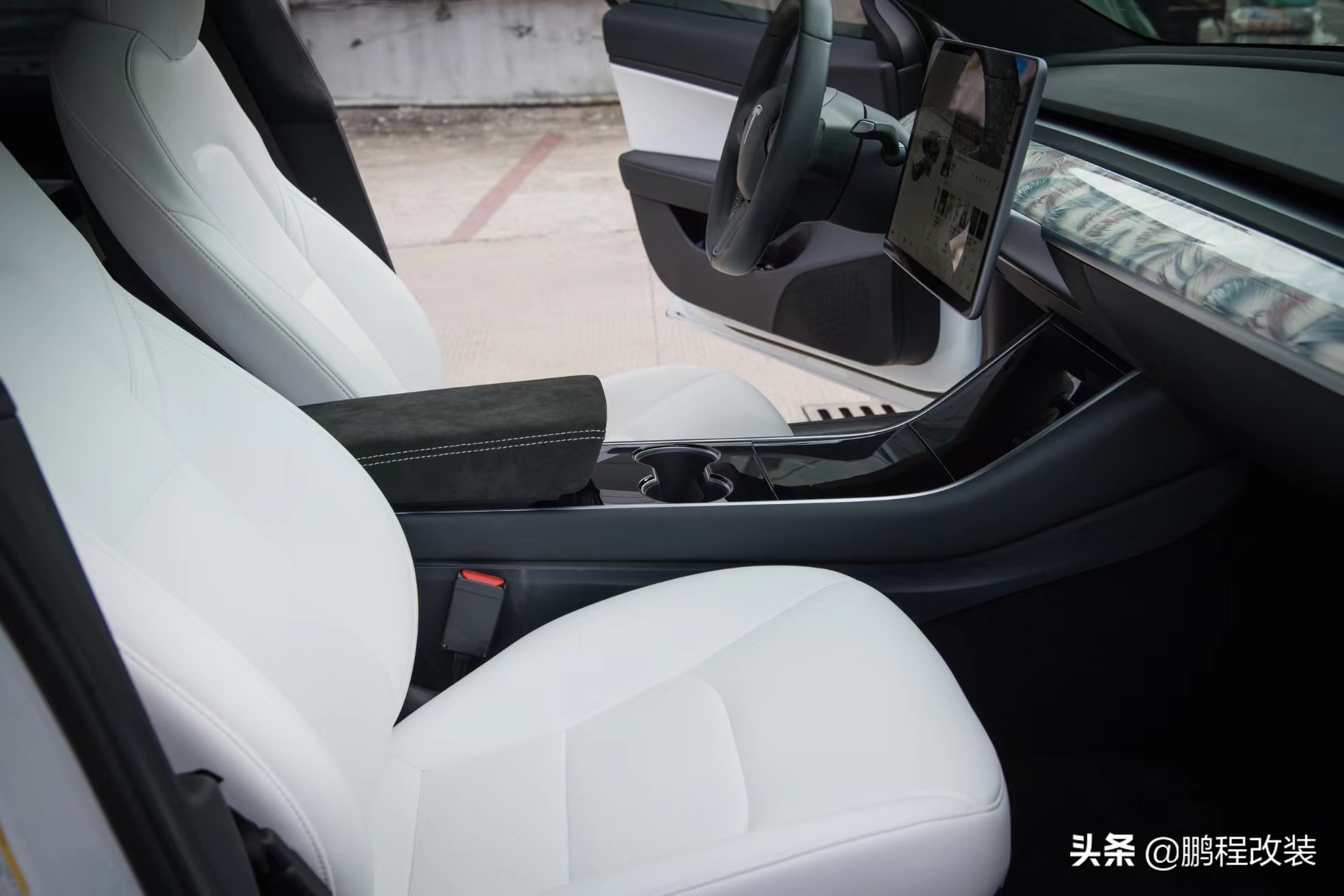 特斯拉modelY改装案例