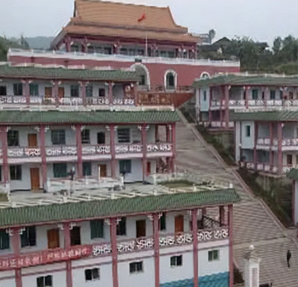 2021年中国十大丑陋建筑来了，到底谁最丑？