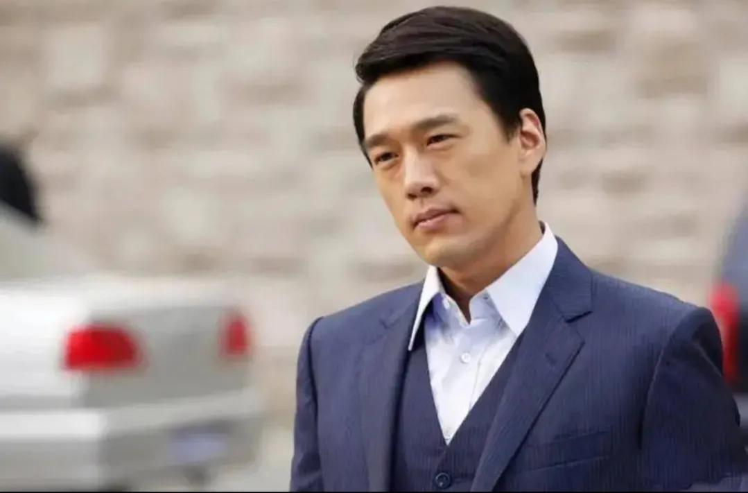 9位“妈妈专业户”：天生一张养尊处优脸，自带贵气，演不了穷人