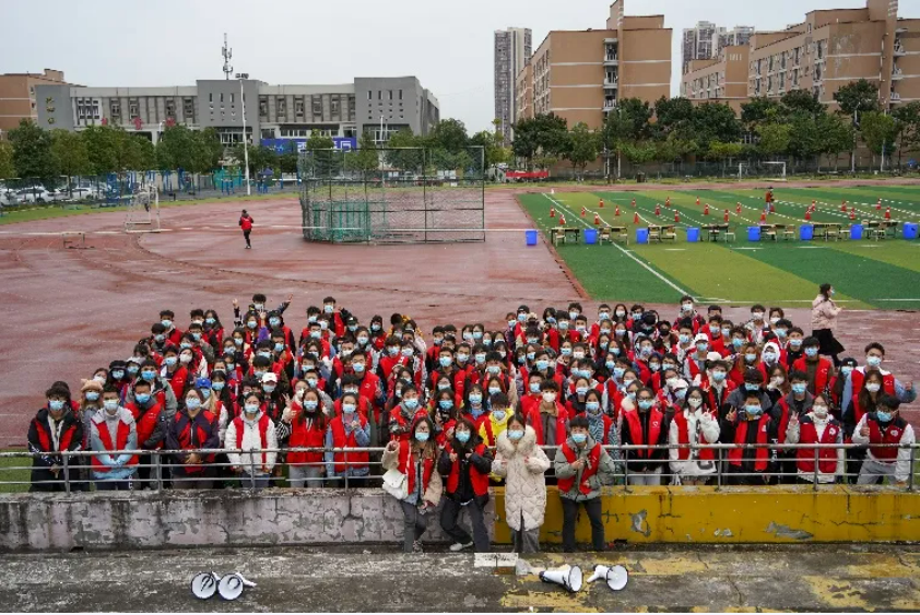 保研985，获央视新闻采访！四川气质女学霸“火”了，颜值超高！