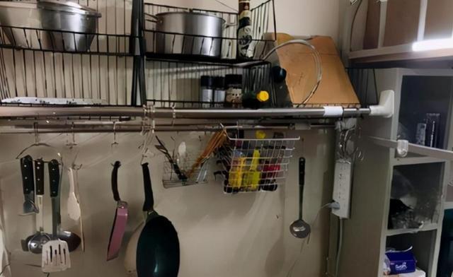 大学宿舍“违禁品”出炉，女寝VS男寝，女生宿舍堪称杂货铺