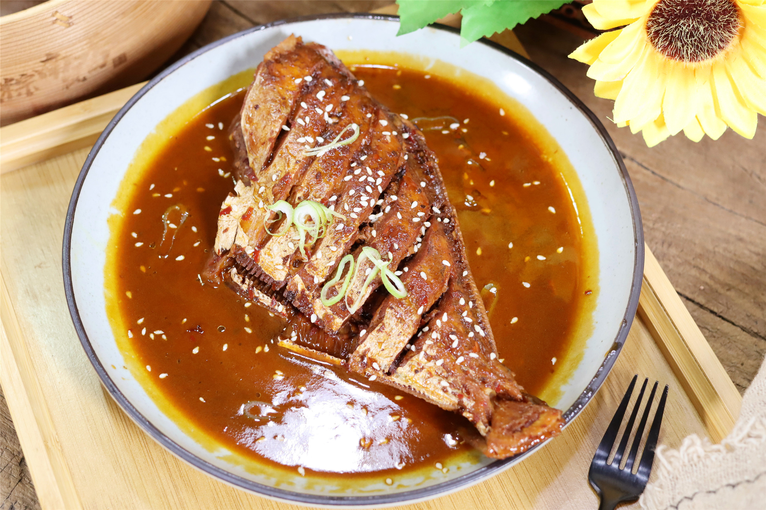 糟鱼的做法(酒糟鱼的做法最正宗的做法糟鱼的做法)-我的快乐小窝