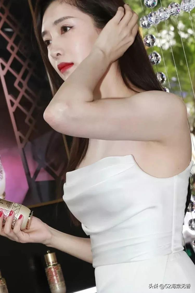 江疏影，有点事业女强人的感觉，不过确实很美