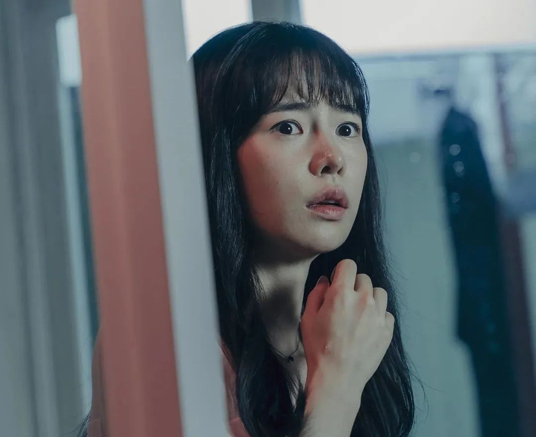 林智妍的成名之路:一脱成名,为爱退圈,出演恶女华丽回归!