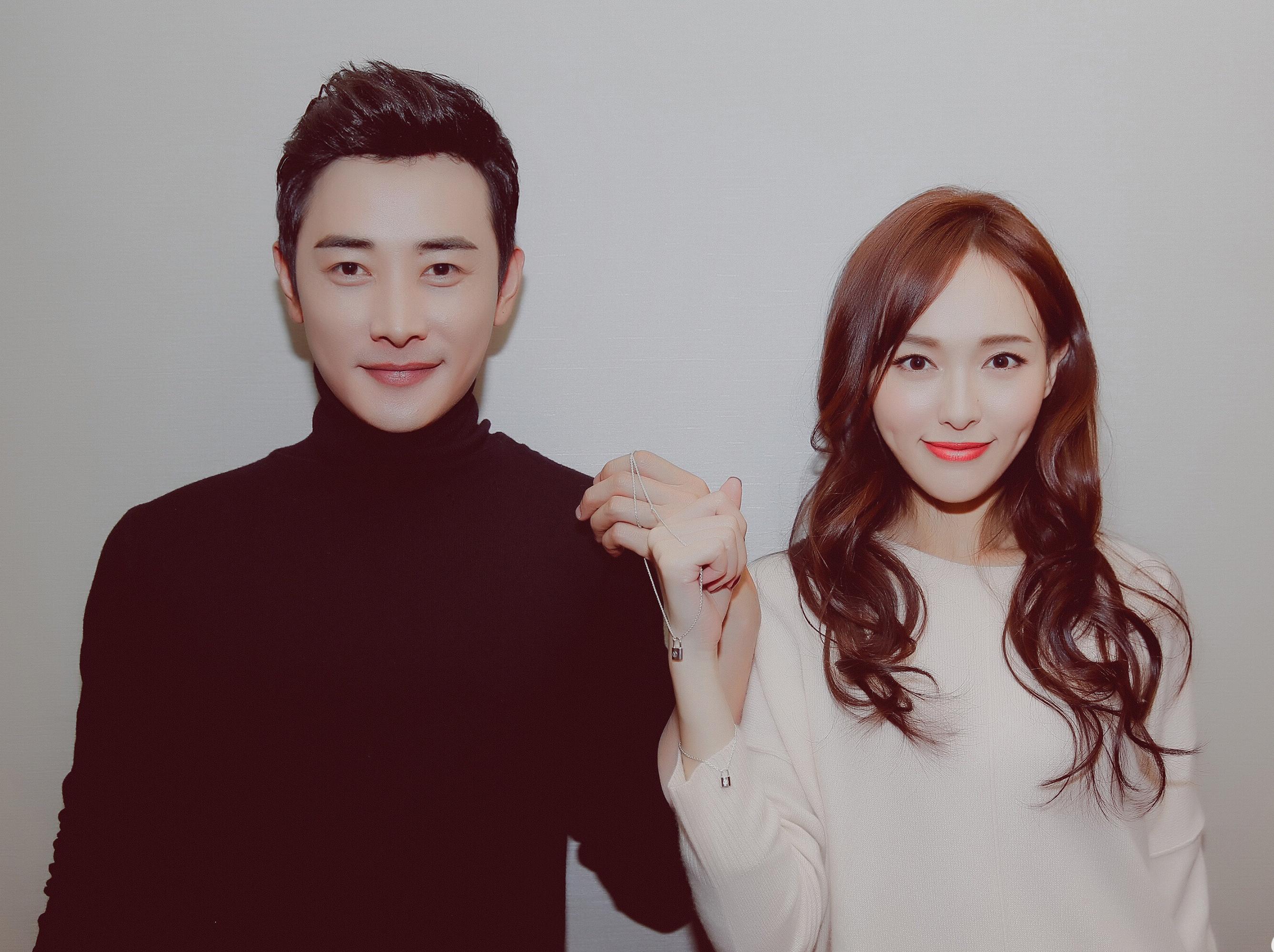 人前清纯人畜无害,人后疯狂私交混乱,"风流甜心"唐嫣现形记