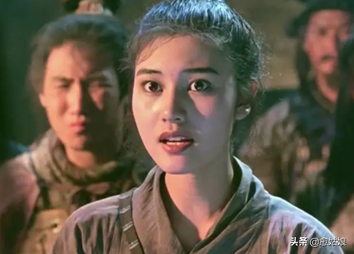 《倩女幽魂》中的"傅月池",些许青涩和娇羞,却美到发光,让人再也忘不