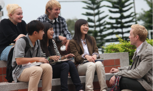 2022年上海人才落户，“留学生”仍吃香，比国内985名校生优势大