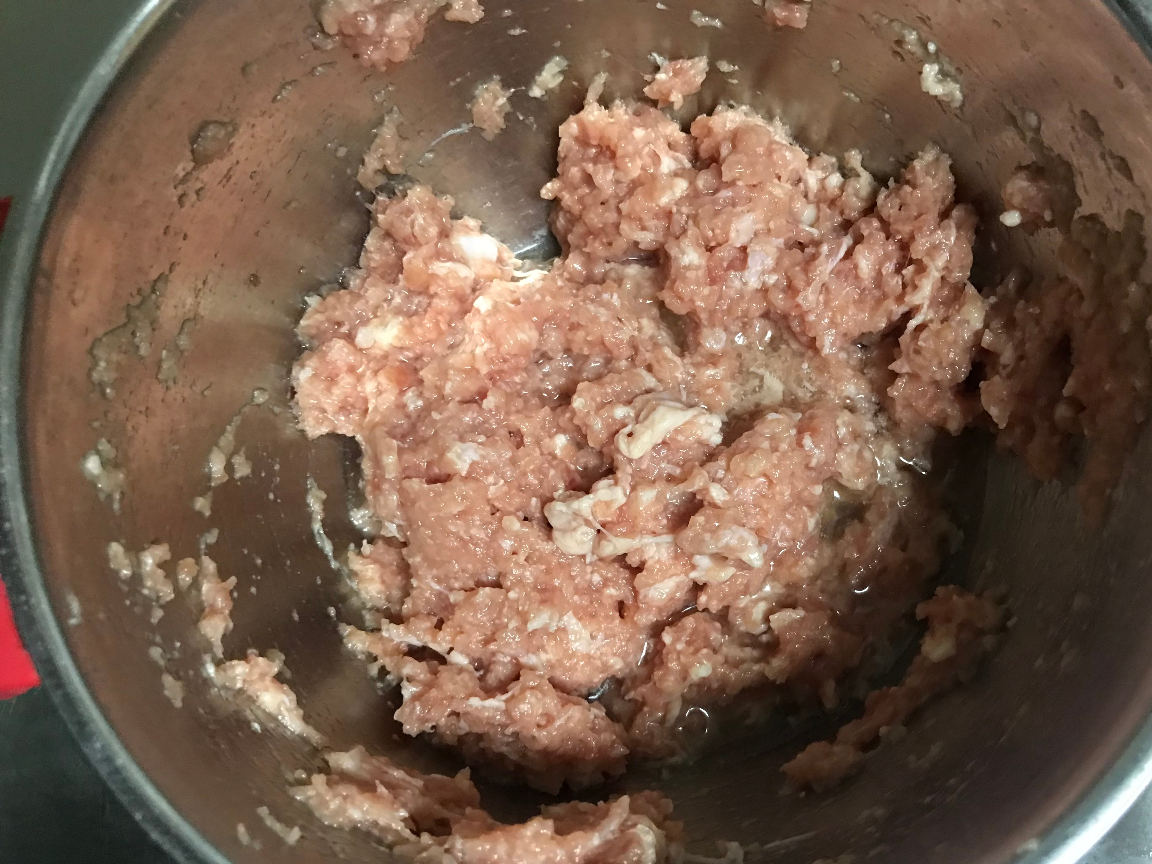 图片[6]-【小肉笼包】做法步骤图 这1步是关键 蒸一锅不够吃-起舞食谱网