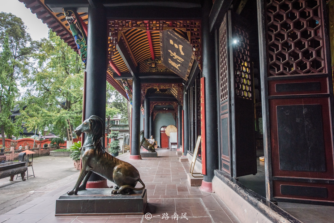 成都青羊宫，既是道教宫观，也是古典园林，唐代皇帝曾在此避难