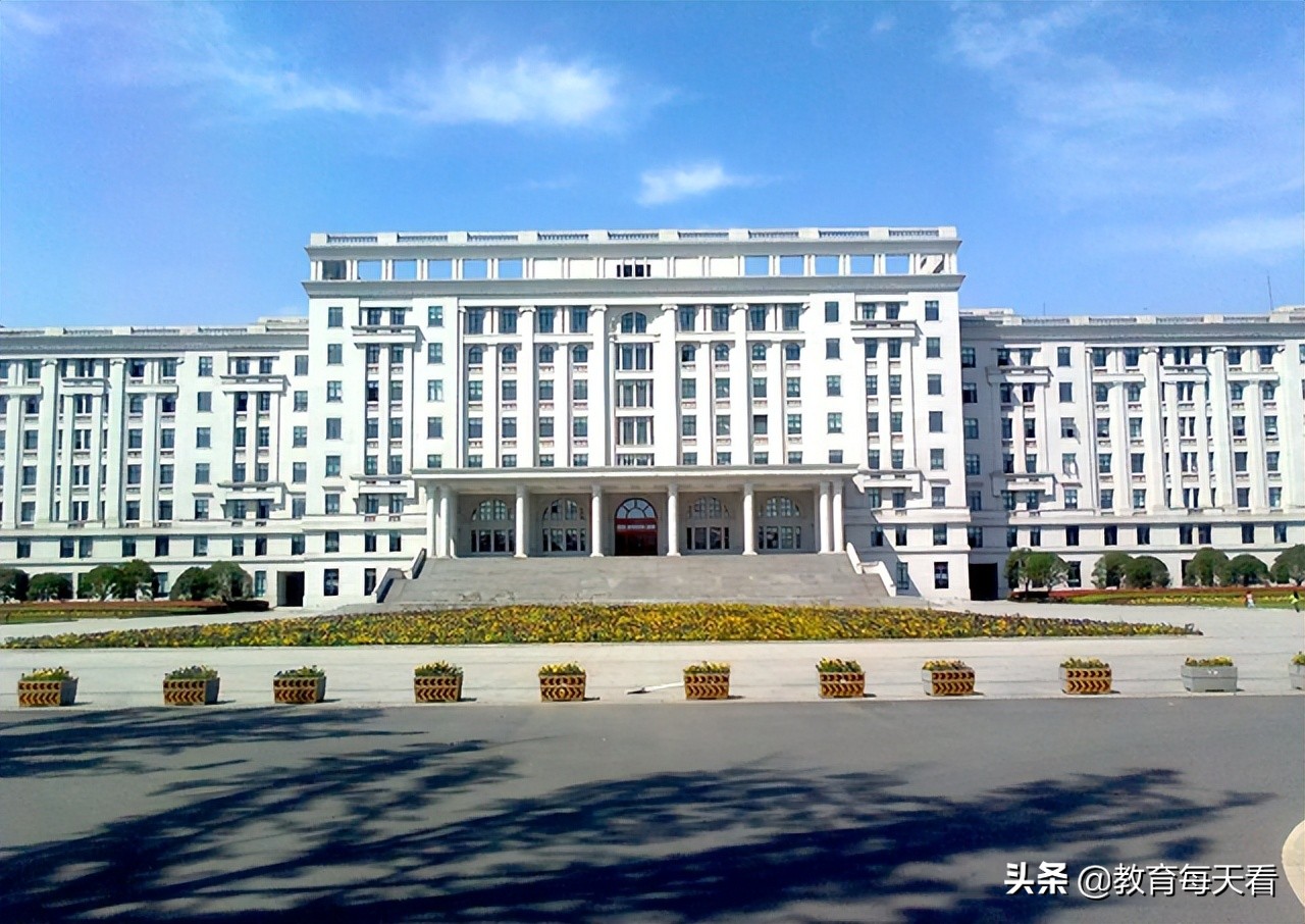 我国“100强高校”排名出炉，武大成为黑马，中科大却发挥失常