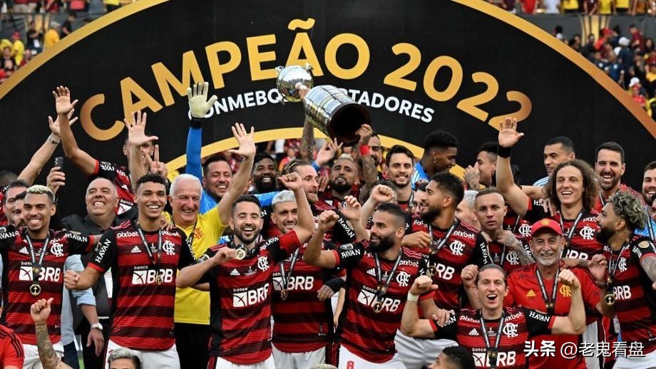 弗拉门戈2 1河床（弗拉门戈击败10人应战的巴拉纳竞技，第三次夺得南美解放者杯）