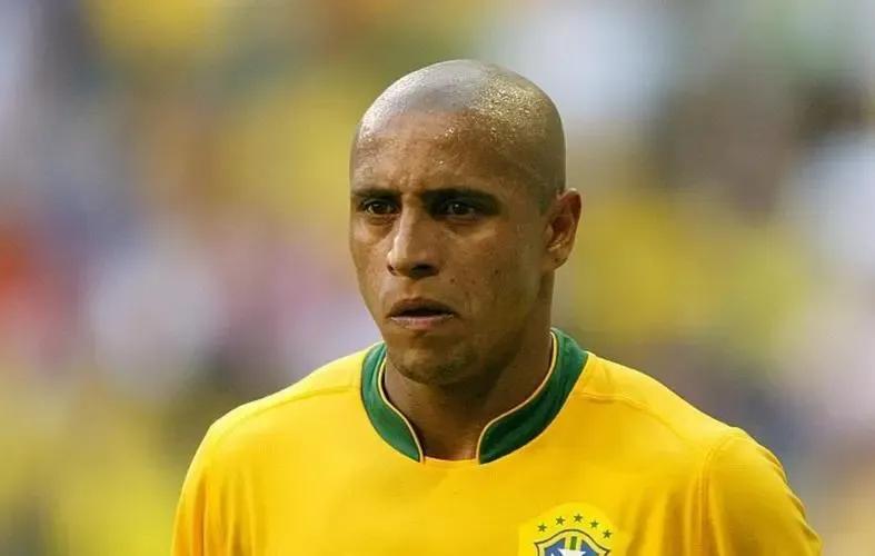 巴西国家队历史最强11人，内马尔、卡卡难入替补