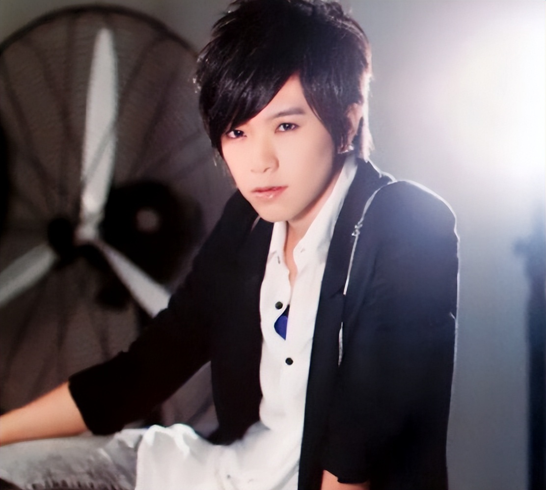 张芸京大起大落的人生