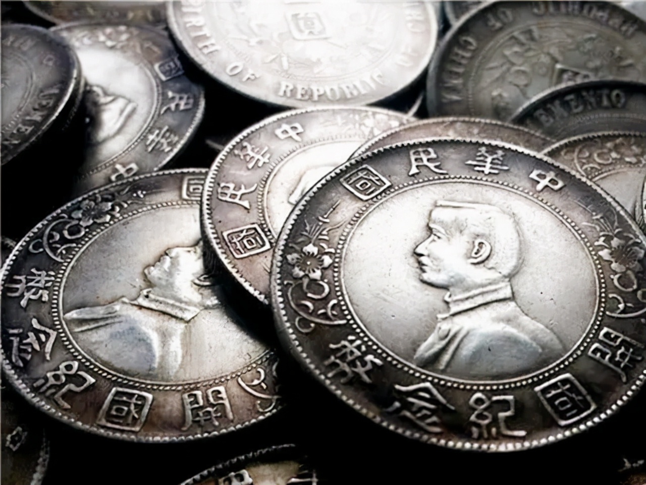 究竟是谁引毛主席上的井冈山？他的两个胞妹分别嫁给毛主席两兄弟