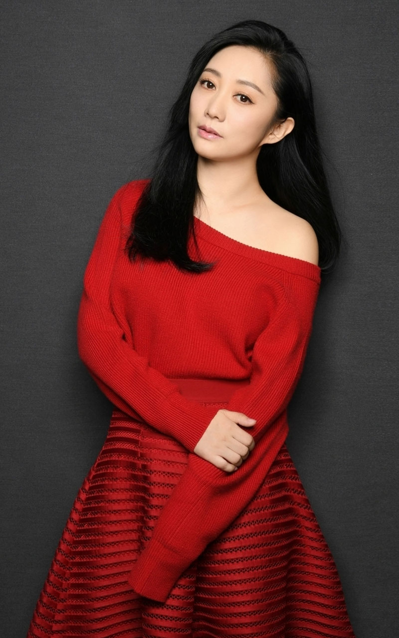 影视女演员原子霏，温婉优雅